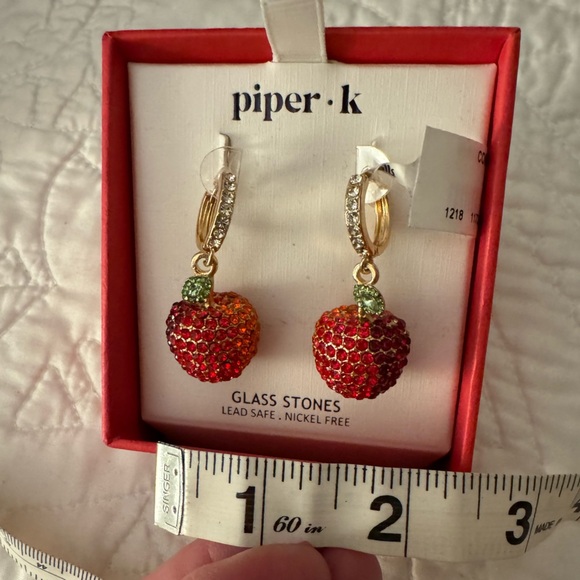 Glass bead Apple earrings by piper•k🍎comes in a cute gift box- great 4 teachers - Picture 3 of 6
